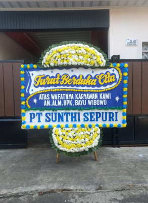 Papan Bunga Duka di Jemaja Barat